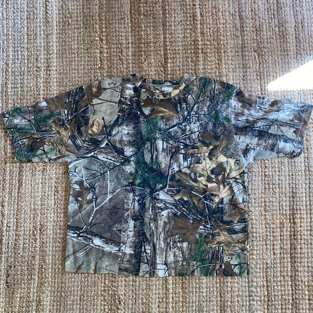 REALTREE CROPPED T SHIRT SZ L